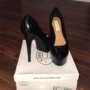 Steve Madden DEJAVU Heels🖤